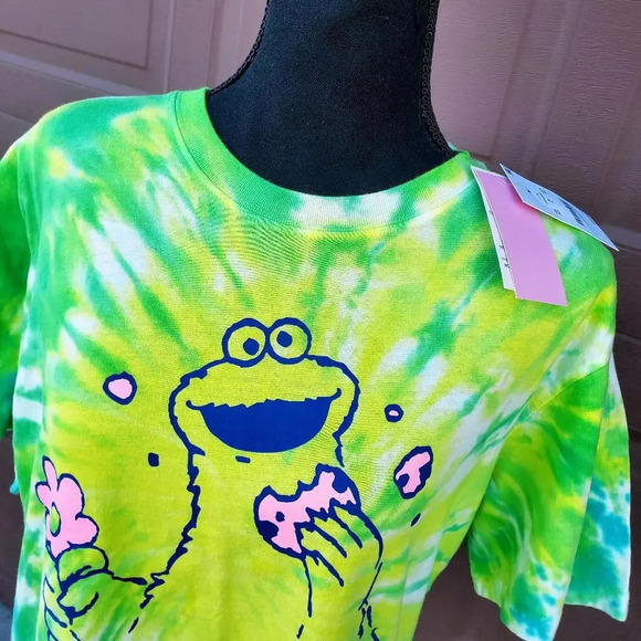 Sesame Street Cookie Monster Tie Dye Women's T-Shirt Size Small NWOT - Picture 10 of 15